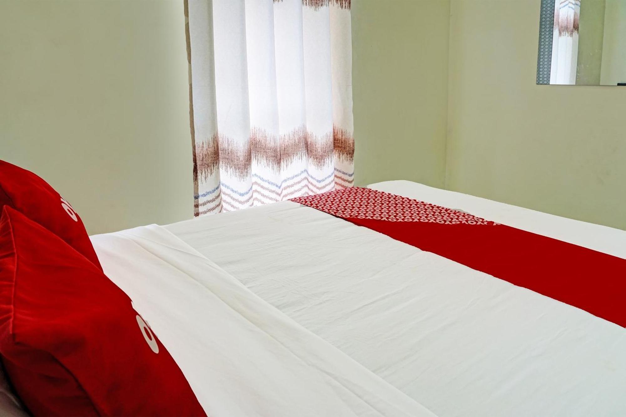 Oyo 91707 Jannah Homestay Syariah Dau Екстериор снимка