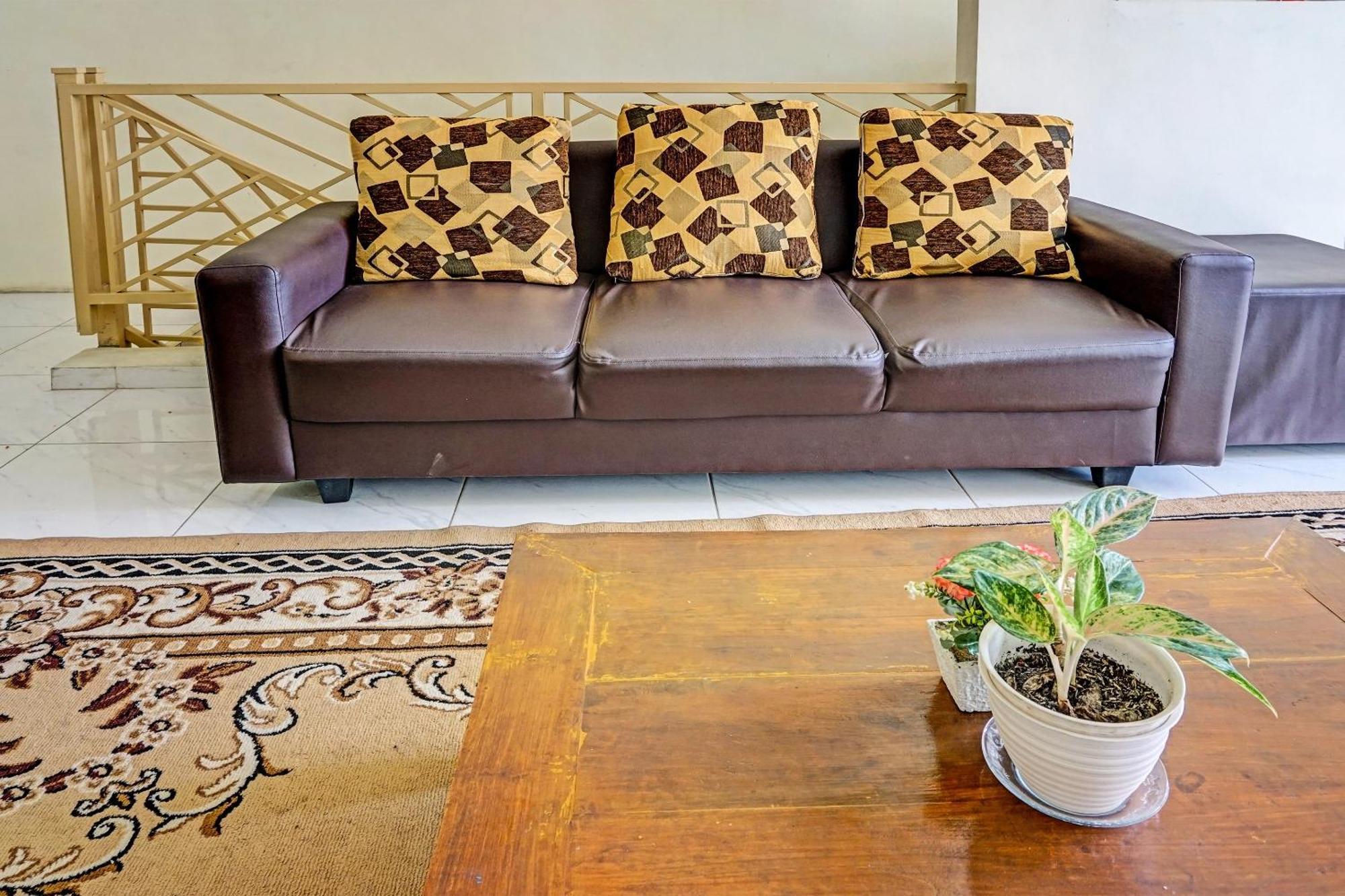 Oyo 91707 Jannah Homestay Syariah Dau Екстериор снимка