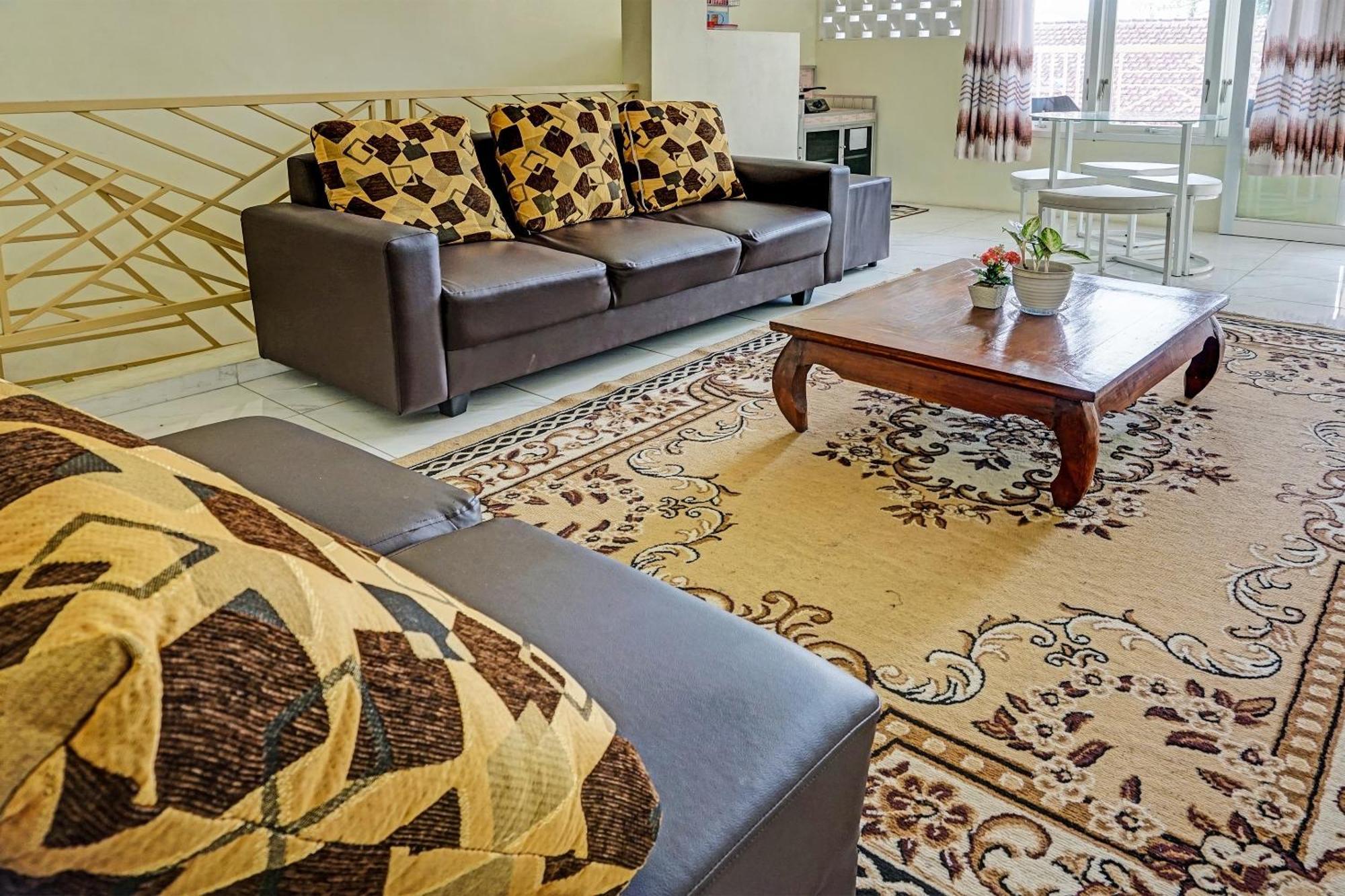 Oyo 91707 Jannah Homestay Syariah Dau Екстериор снимка
