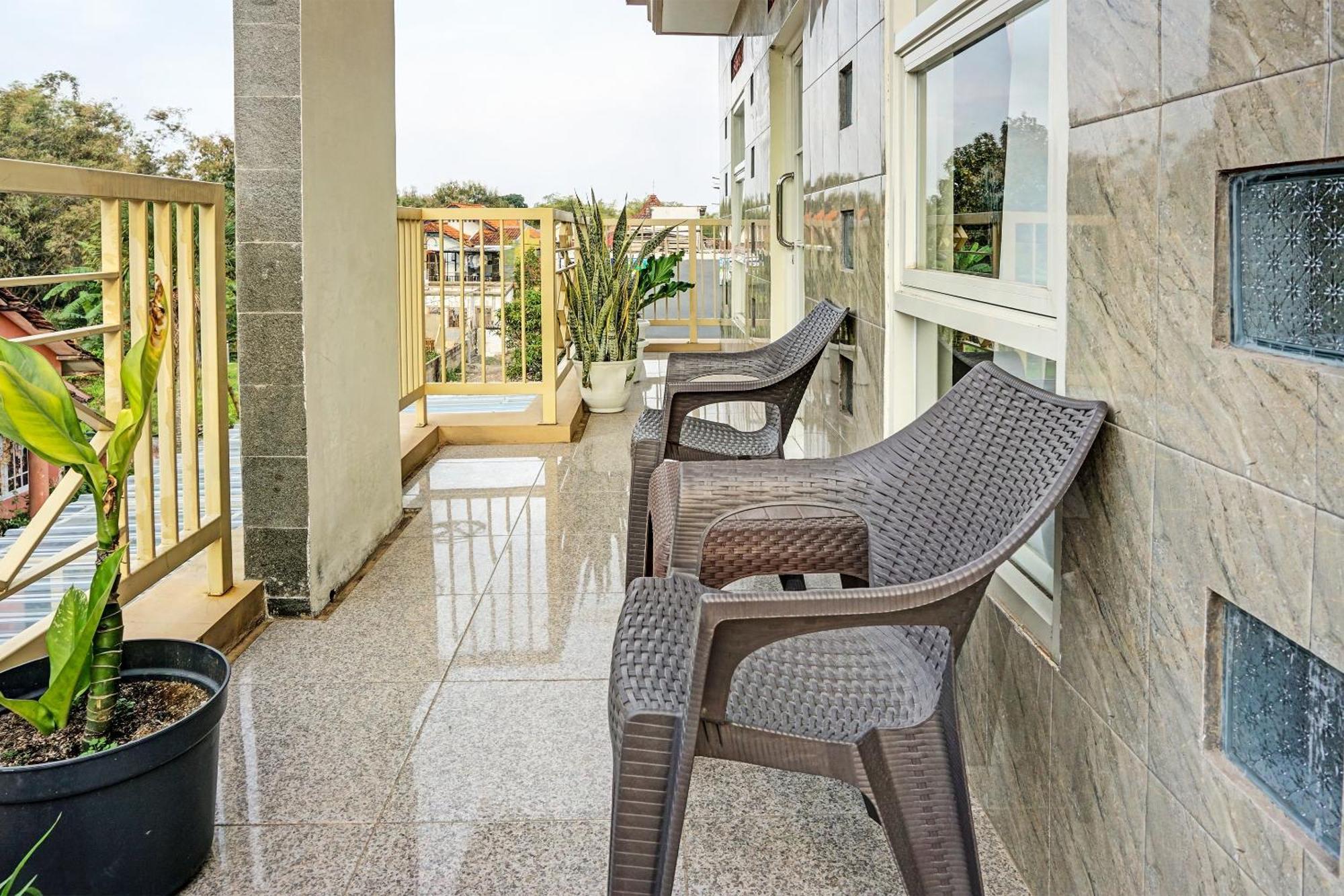 Oyo 91707 Jannah Homestay Syariah Dau Екстериор снимка